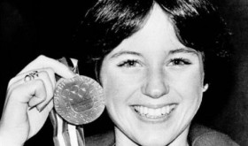 Dorothy Hamill cut from the front